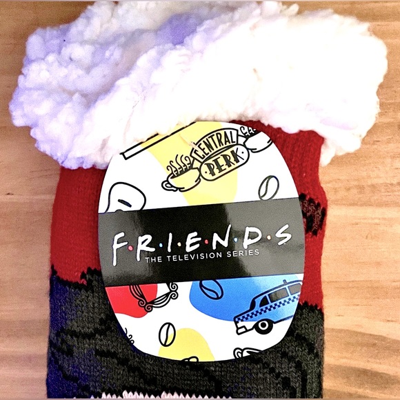 NWT•Unisex•Warner Bros. TV•FRIENDS•Central Perk •Ross & Marcel•Sherpa Socks - Picture 5 of 6